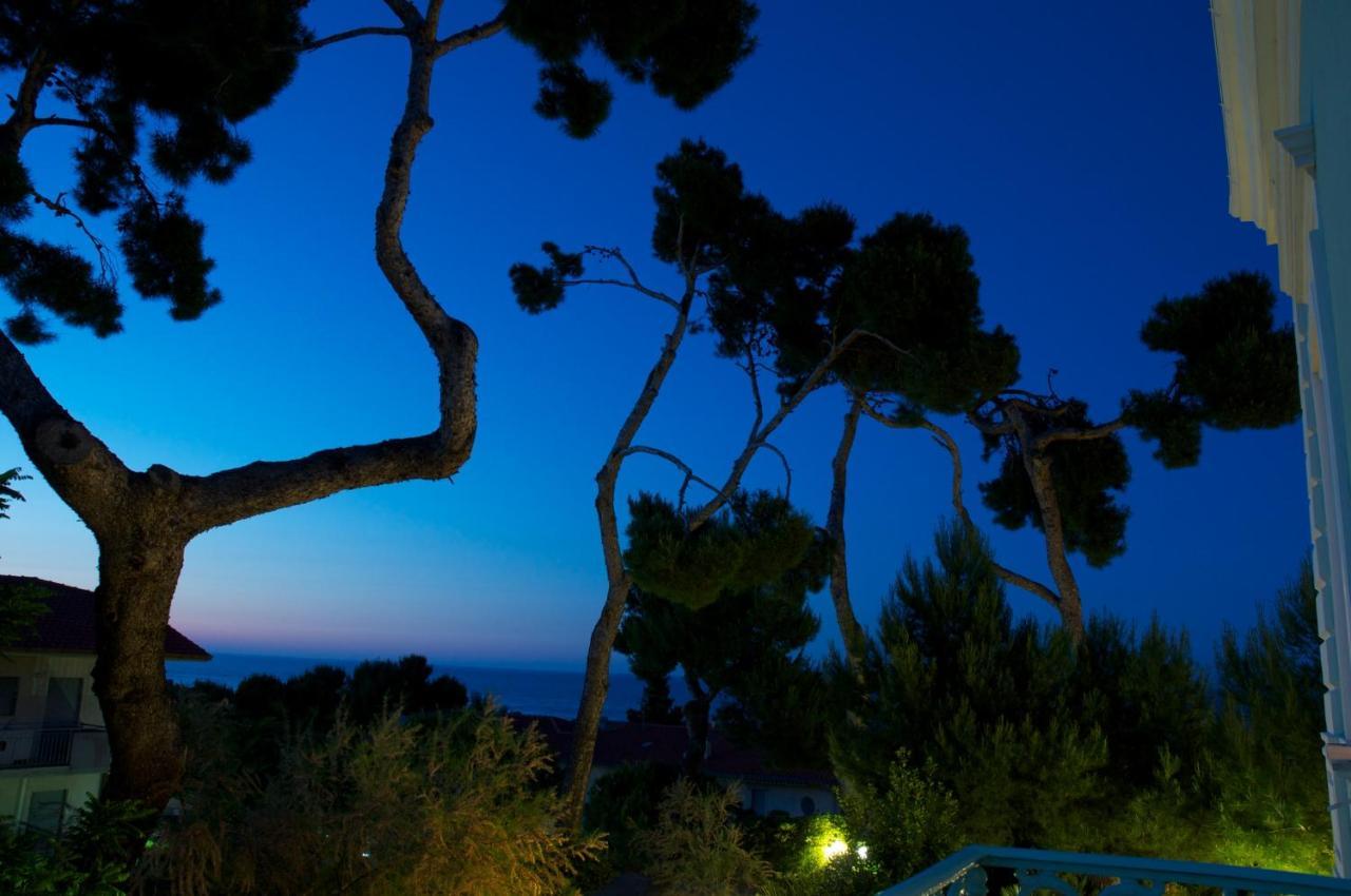 Villa Arlini Pineto Luaran gambar